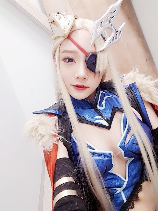 Twitterのコスプレ画像32