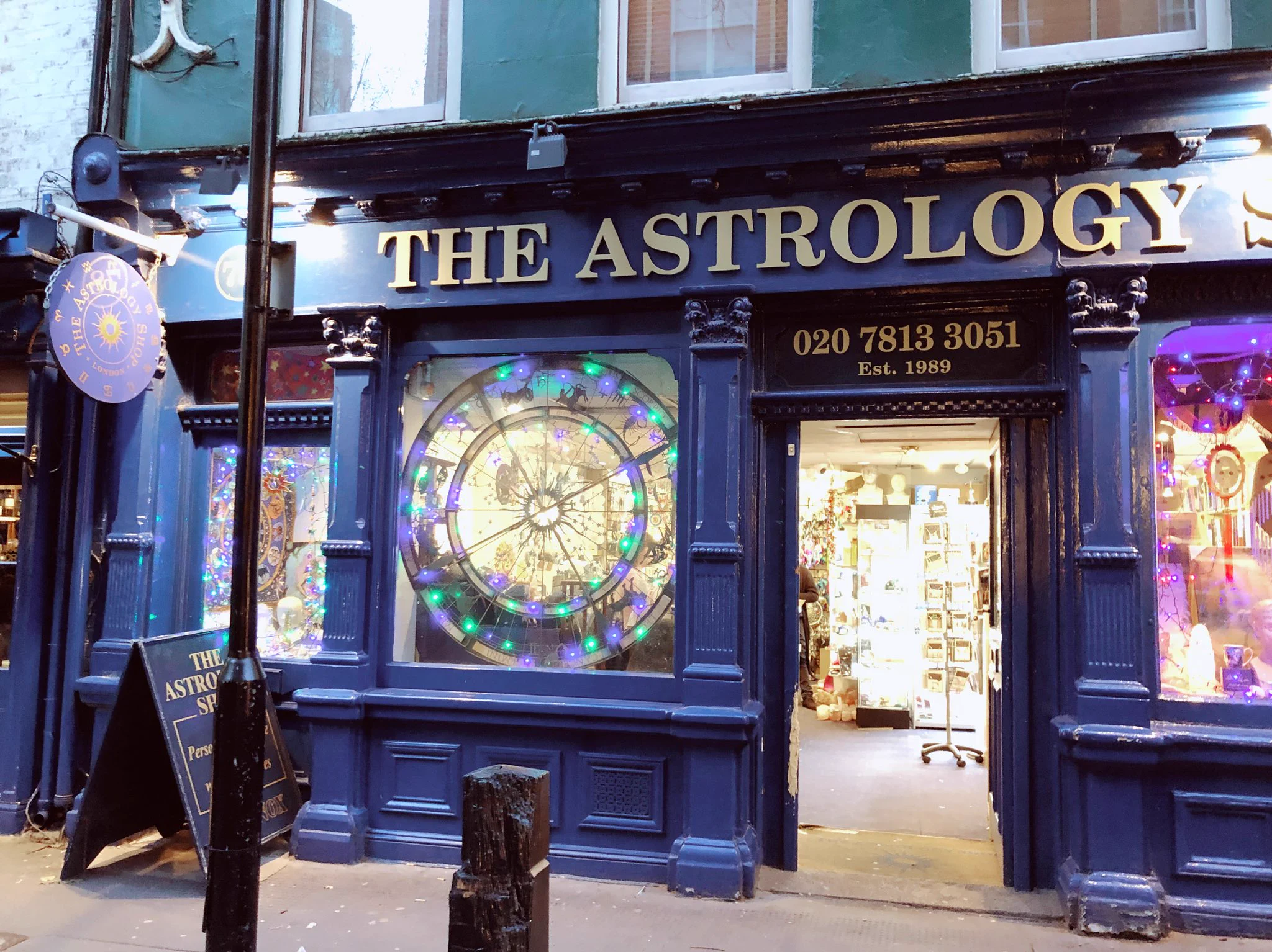 占い・魔法好きは必見！イギリスにあるタロットのお店が素敵すぎるw