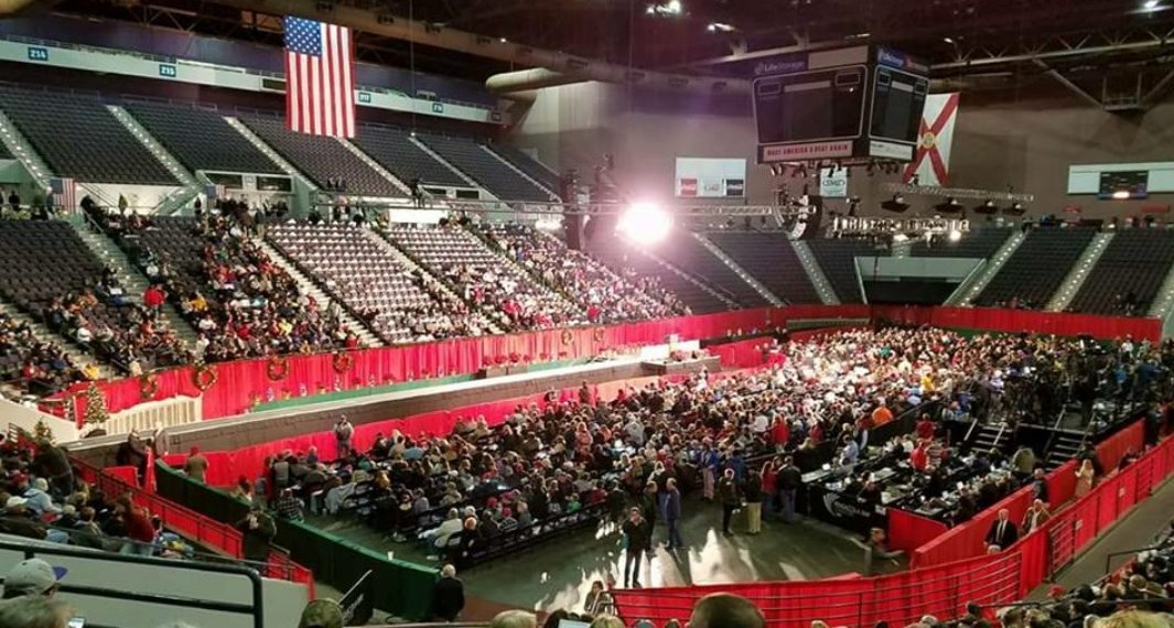 Take a bow, members of #TheResistance...

We've gotten under trump's skin enough to warrant a shout out in Pensacola.

Also managed to keep the number of pedophile lovers down to a minimum in this 'crowd.'

#SexualPredatorTrump
#RoyMooreChildMolester