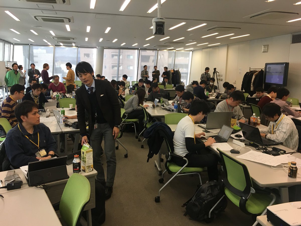 RESAS_API's tweet image. RESASハッカソンin京都
全員アイディアを出し始めてます！モクモクモクモク..
#RESAS