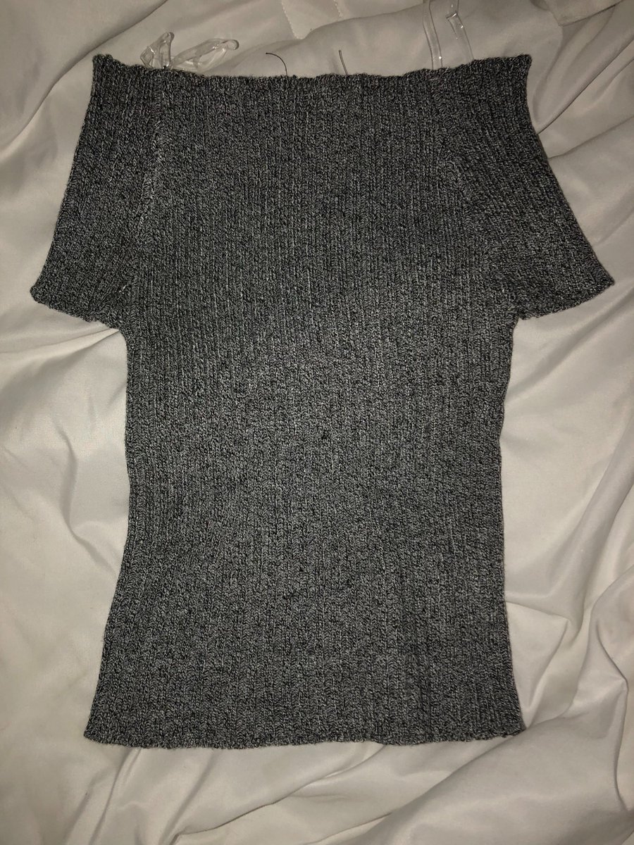 nat_programs's tweet photo. So I ordered a cute top from @Forever21Plus and I get this little baby size shirt. Its literally smaller than my niece's 3T shirt! WTH @Forever21 #REALLY #FirstWorldProblems #sendhelp #Forever21 https://t.co/l9XJgKEp2b