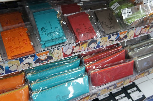 アニメイト池袋本店 En Twitter グッズ情報 ハイキュー 関連商品当店6fにて好評販売中 レザーパスケース ペンケースや新刊 Tr商品等多数取り揃えております この機会に是非ご来店下さいアニ ハイキュー