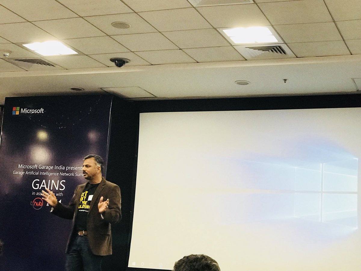 balasparks's tweet image. Rama Iyer from Thub, Corporate Innovation Lead speaking on AI relevance with branches of Machine Learning &amp;amp; Symbolic Learning #GarageHack
