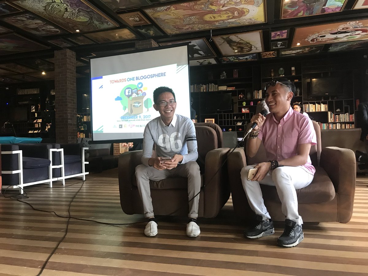turistaboy's tweet photo. @TuristaBoy and @marklesterrific @NoJuansAnIsland talking about Local and International Travel Hacks!
#TuristaBoy #NoJuanIsAnIsland #TowardsOneBlogosphere #TheOtherBloggers #PayMayaMoNow #NorteBloggers #Sala
@_OtherBloggers https://t.co/Qh04ro5mIr