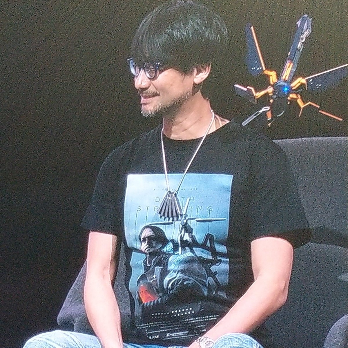 BlockHeadGaming's tweet photo. @HIDEO_KOJIMA_EN @Kojima_Hideo makes his appearance! #PSX2017 #PSX #psx17 #PSXContest #PlayStationExperience #PlaystationExperience2017 #playstation #sony #PS4 #PS4pro https://t.co/yS64yHIbS2