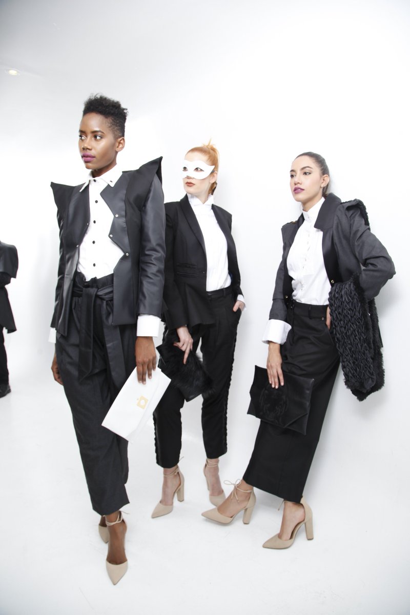 EscArturoTejada's tweet photo. Colección: SHOCK -IV SEM Bta -Diseño: Lizeth Molina, Sebastián Guzmán, Gabriela Galeano #NuevosCreadoresATC https://t.co/lQ3myZKKdB