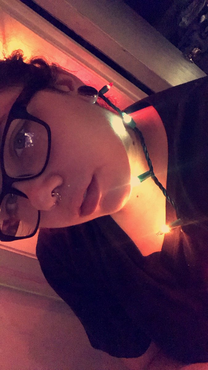 justblowmex's tweet photo. Iβve felt so shitty about myself recently. #lgbtcrew https://t.co/JdNsmQdUkO