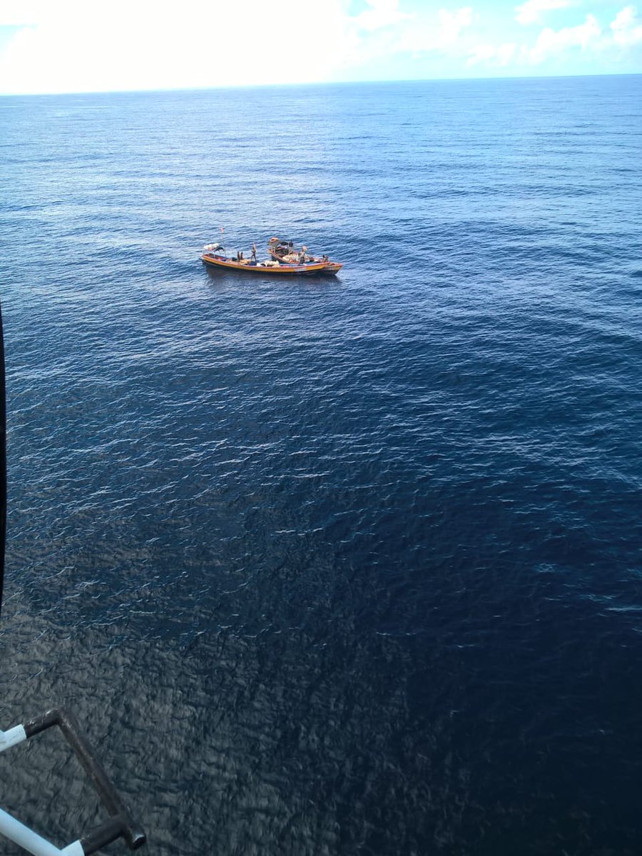 #CycloneOckhi Response update <a href="/IndiaCoastGuard/">Indian Coast Guard</a> ship located the two fishing vessels with 08 fishermen on board at high sea which were reported missing from #Andaman #Nicobar islands during #Ockhi , Vessel &amp; fisher folks under escort to #Portblair <a href="/DefenceMinIndia/">रक्षा मंत्री कार्यालय/ RMO India</a> <a href="/SpokespersonMoD/">Ministry of Defence, Government of India</a>