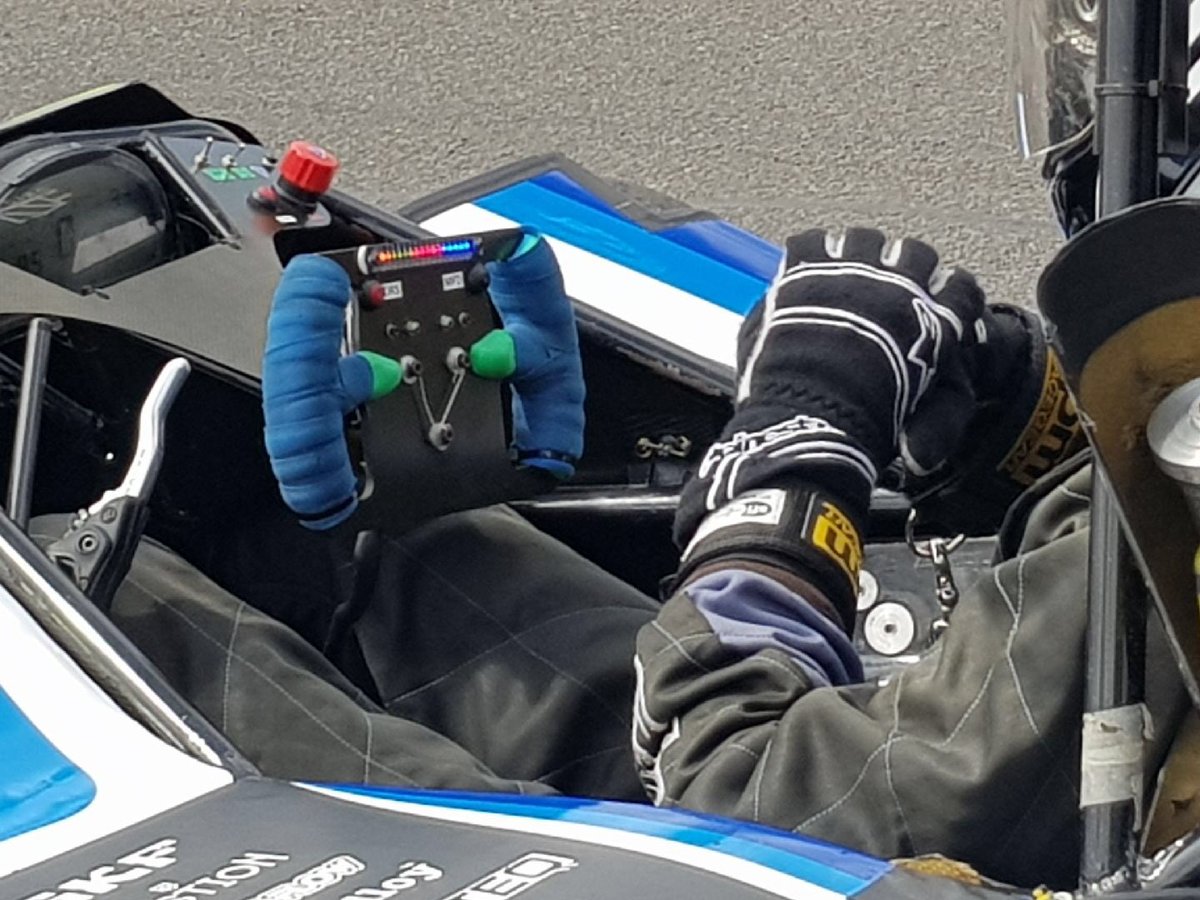 🎓 Australia’s next generation engineers demonstrating their year’s work at Formula SAE-A. #FormulaSAE