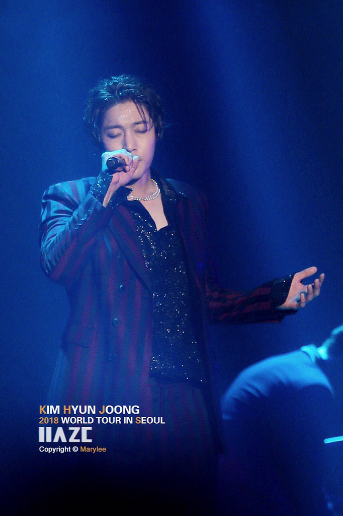 20171202 KHJ World Tour 'HAZE' in Seoul
【Please DON'T cut the logo and modify the picture.】#김현중 #KimHyunJoong