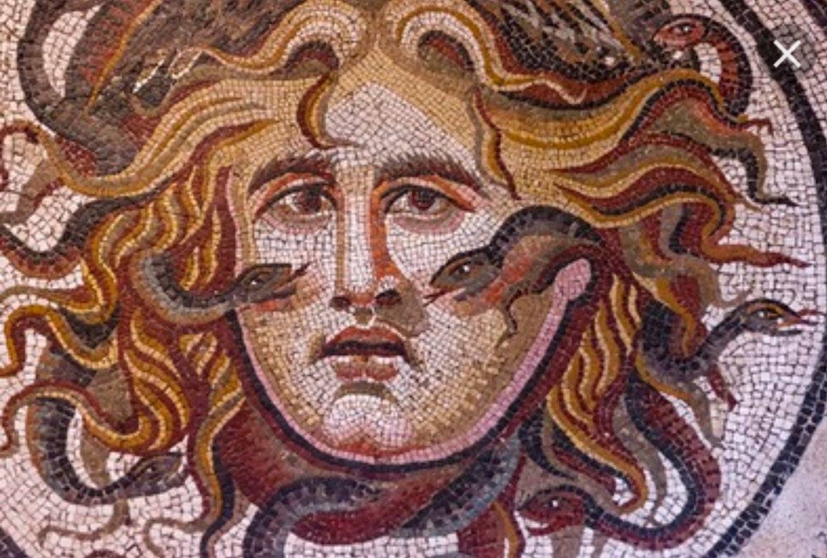 כל הבלאגן במיתולוגיה היוונית היה יכול להימנע לו מישהו שם היה לומד ייעוץ זוגי  (אחרי שעתיים של ריצה עם סיפורי המיתולוגיה, אני בתשישות נפשית)