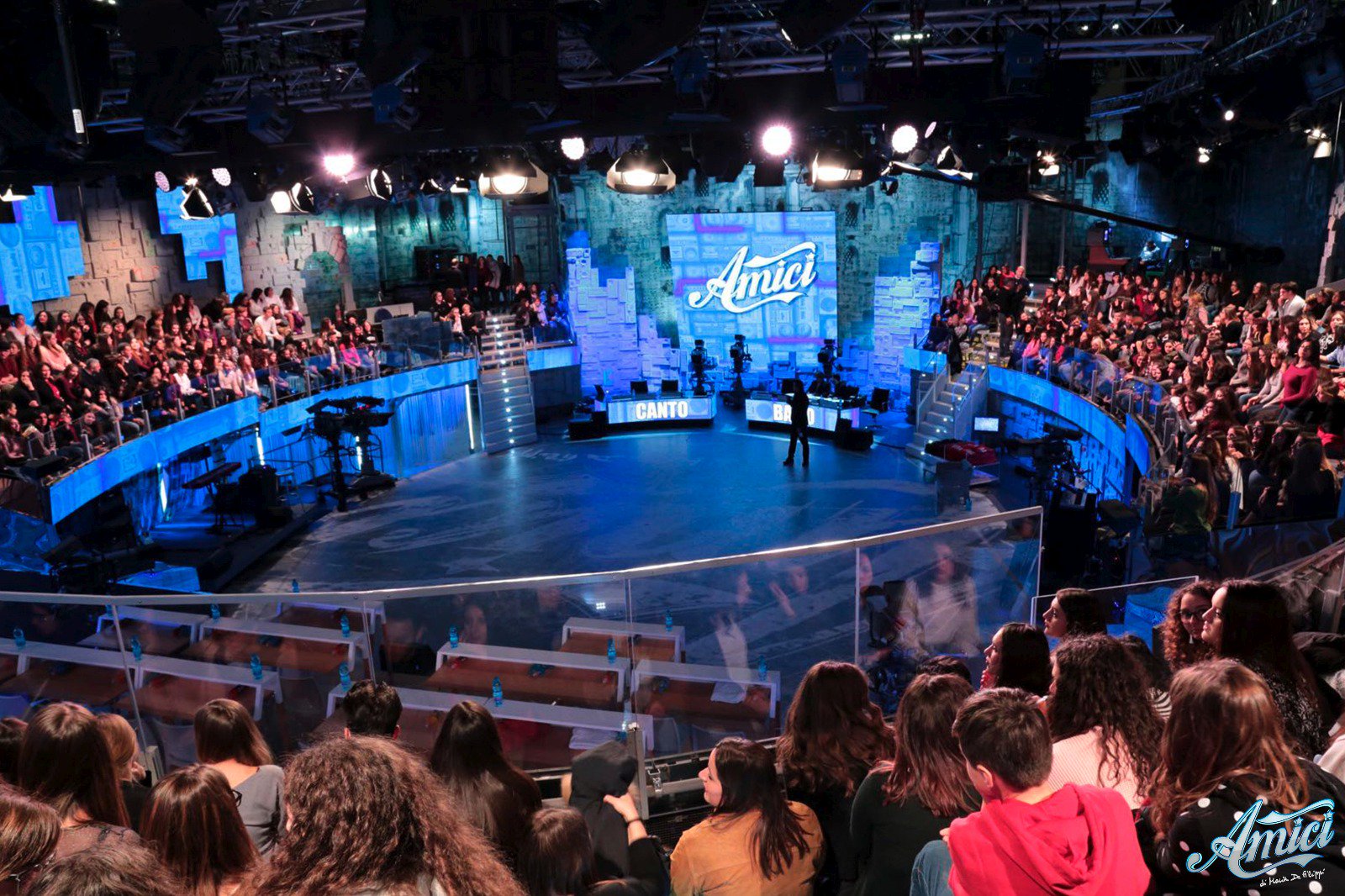 Witty TV on Twitter &quot;Si stanno per accendere le luci sul palco della