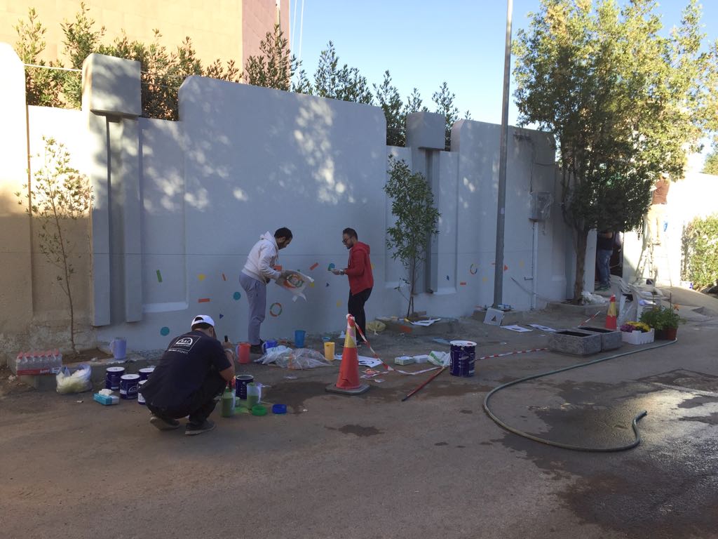 DSCA_ORG's tweet photo. أعمال اليوم الثاني مابين البستنه و اضافة الرسومات المبهجة على جدران #جمعية_دسكا https://t.co/v2QkaafFF4