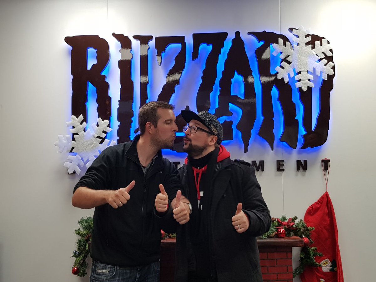 Wir hatten uns gaaaaanz lieb <a href="/PhunkRoyaI/">PhunkRoyal</a>! Da Du nun aber weg bist, geht der normale Alltag wieder los 💪

1. Streamplan für die Woche folgt ✅
2. Mit <a href="/5HeadMedia/">FIVE HΞAD MΞDIA</a> geht es nun erst richtig los ✅

Habt alle ein schönes Wochenende 🍀😘 #Ireland #Mops #twitch @FinisCor