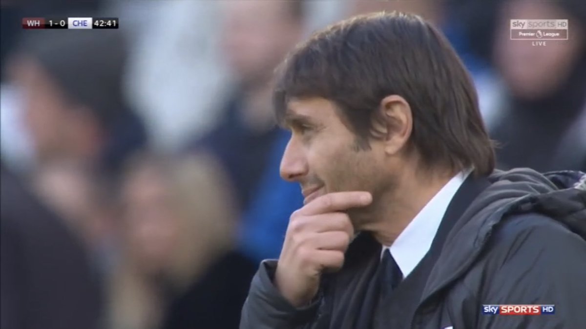 SoccerM0MM's tweet photo. 1-0 West Ham vs Chelsea #WHUCHE #WHCHE #PL https://t.co/7j8FA2IRtm