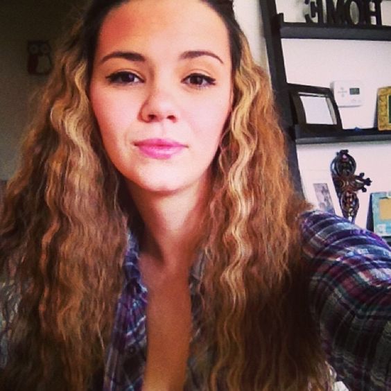 Ashlynn Brooke yuzini parvarish qilish