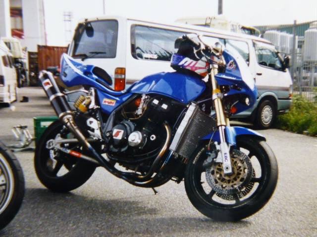 フローラル kawasaki ZRX400 シングルシート | giulianacividanes.com.br