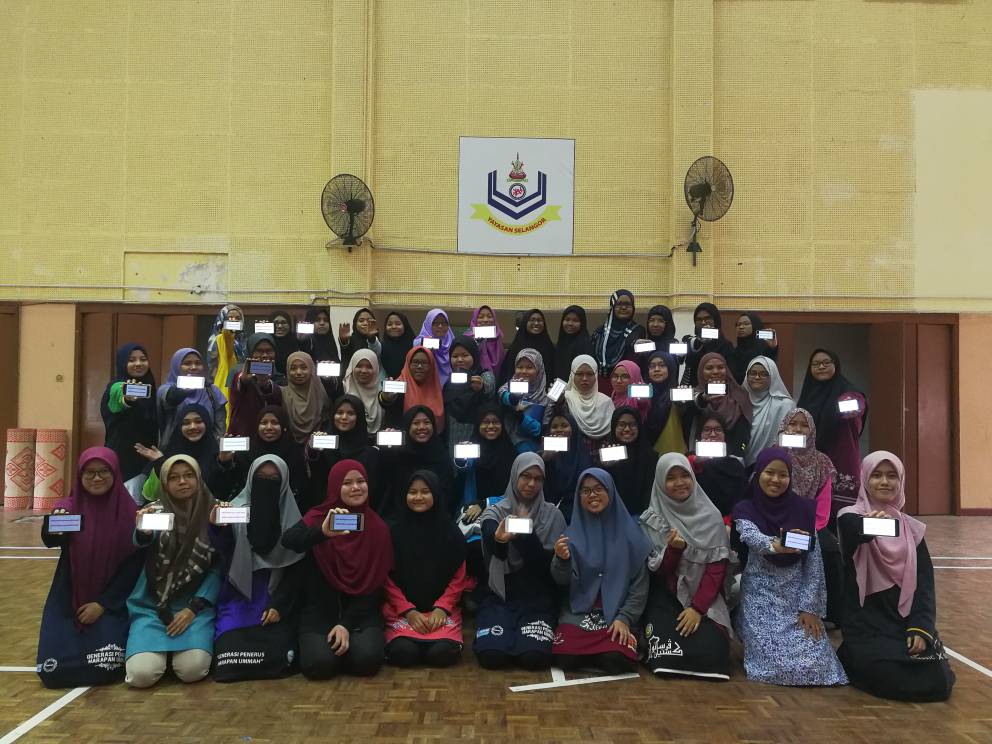PEPIASOfficial's tweet photo. [LIVE UPDATE: Tamrin PEPIAS]
Resolusi utama Town Hall Discussion HELWANI PEPIAS di Tamrin HELWANI PEPIAS 2017, Pelancaran Kempen #HELWANIempowersHELWANI
#HELWANIprotectsHELWANI

#TH2017 #PEPIAS #GPHU https://t.co/acKGDxhwMA