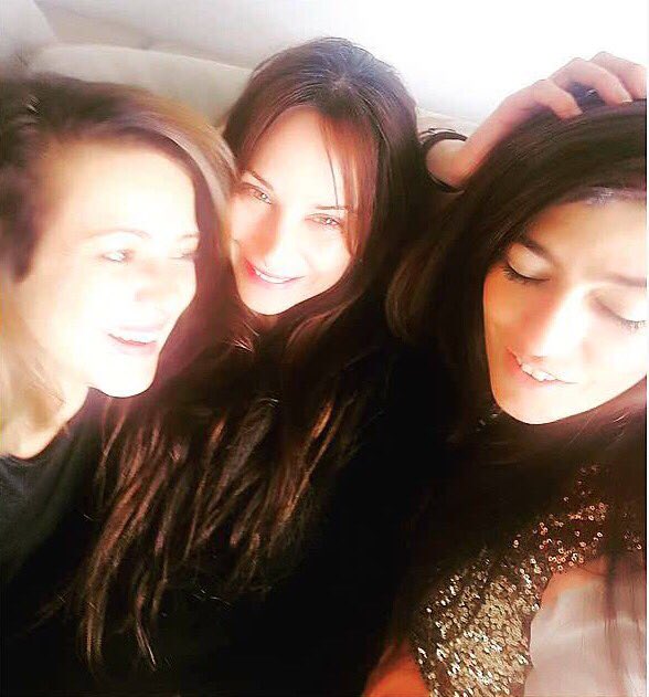eliodesol's tweet photo. #Feliz 37+1 #Amigasparaquequieromas #friends #maduritascachondas#gorritopompon #Gracias https://t.co/R8J2W2LxCL
