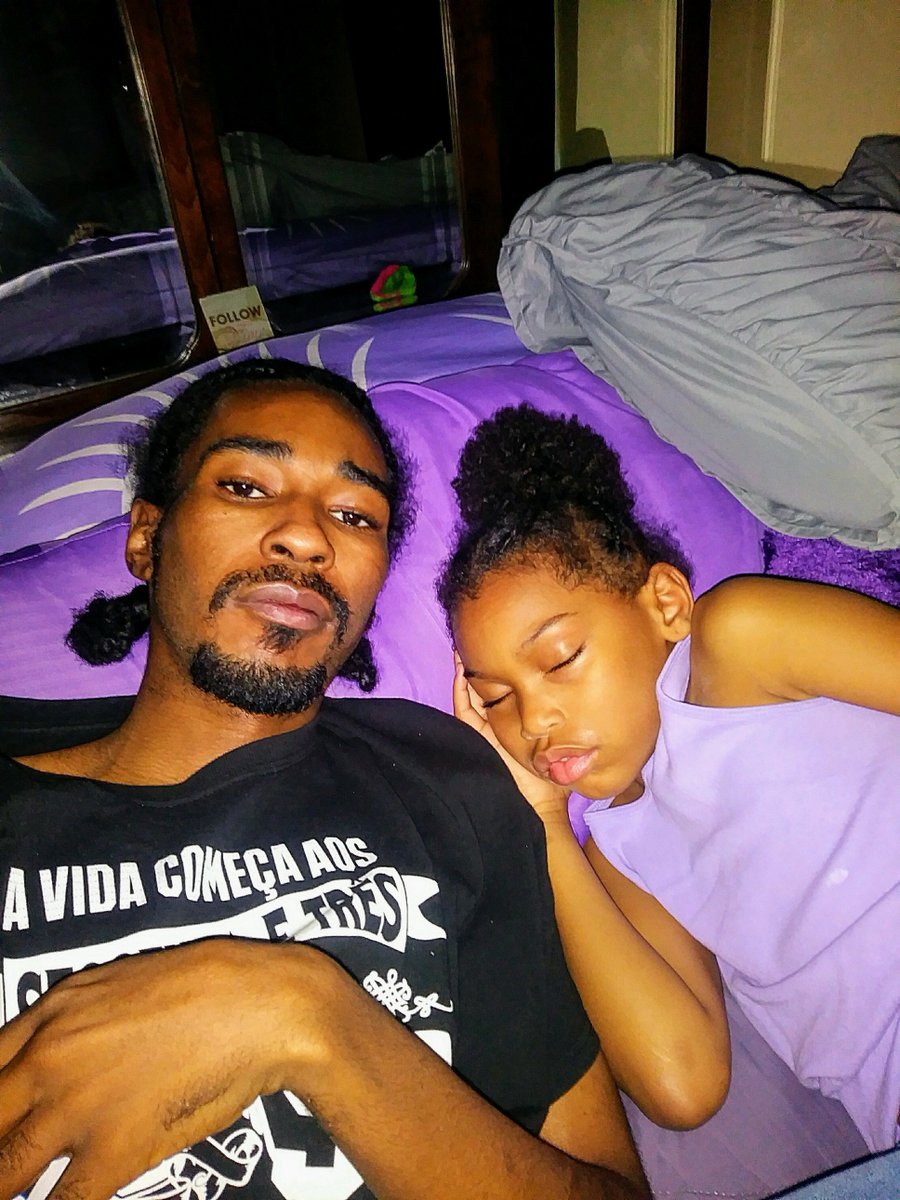 ShonShepherd's tweet image. When your daughter ask u to watch a movie with her... but she sleep👀💤...