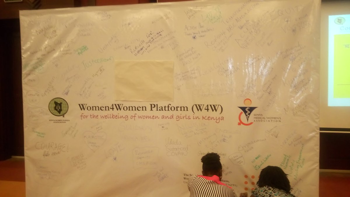 KWJA_93's tweet photo. Powerful women with powerful minds penning down one powerful statement in one word for all #Women4Women https://t.co/TCOGf0oxIp