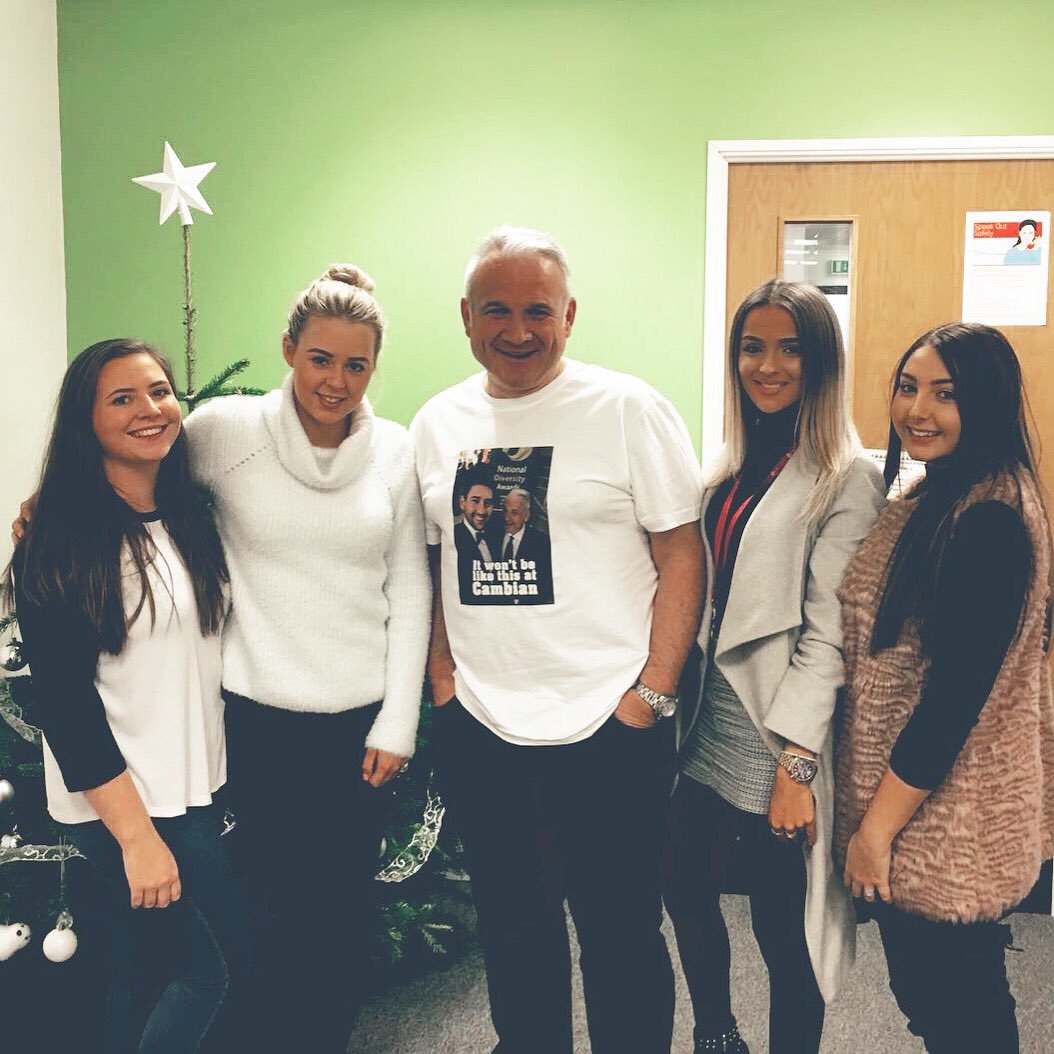 ScarletCMencap's tweet photo. Can't believe the day came yesterday where we had to say goodbye to the most amazing person ever! You will forever be missed @_Rob_Walker_ - the office won't be the same without you. Good luck ❤ https://t.co/a1UgmRelP9