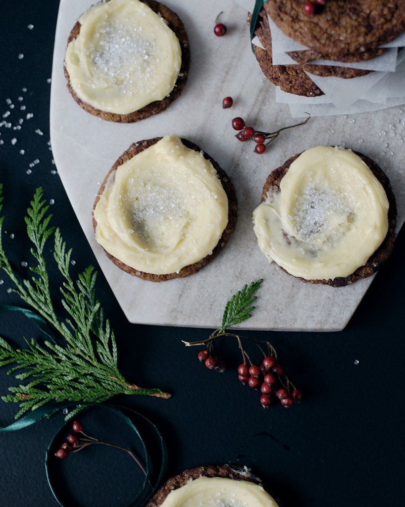 1KitchenStories's tweet photo. Door No 9 of our Advent calendar just opend in our story and it is already a little bit tipsy (that's the festive spirit🎉)! Find all recipes and videos through the link in our profile!
.
.
.
#KSgram #KSadvent #KSpartner #EckesEierlikoer #EckesEdlerEi… https://t.co/Q5XG3FcD0O https://t.co/DCJSzAG8CE