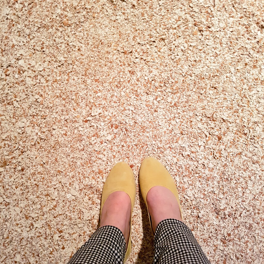 JollyGoodStudio's tweet photo. Great Meet the Artist event @DCAdundee last night. I'm gonna take so many photos of my feet during these exhibitions! #fragments #thismessiskeptafloat https://t.co/UaPlvETQRu