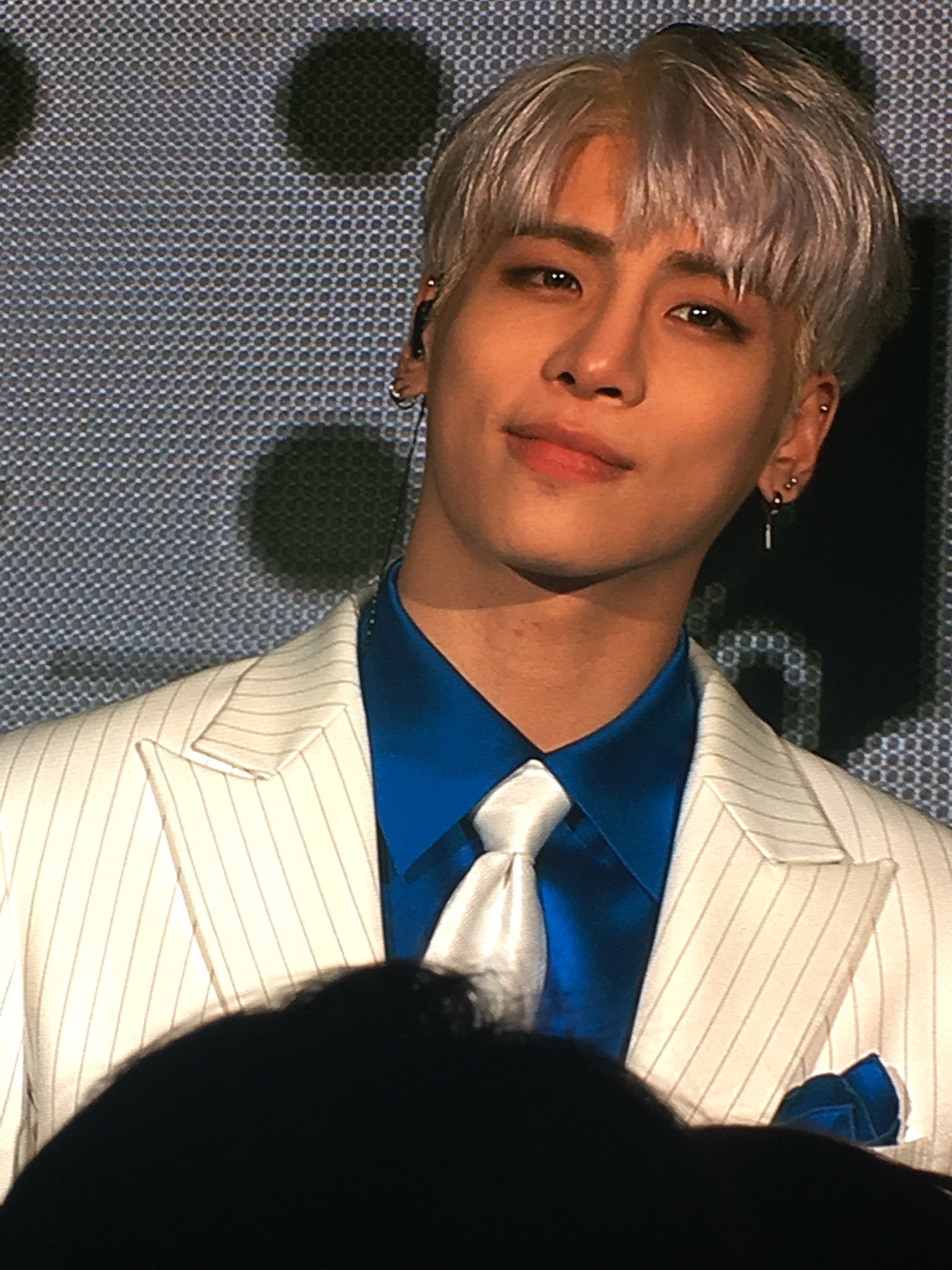 Always,Jonghyun on Twitter: "Jonghyun looks so touched and happy seeing