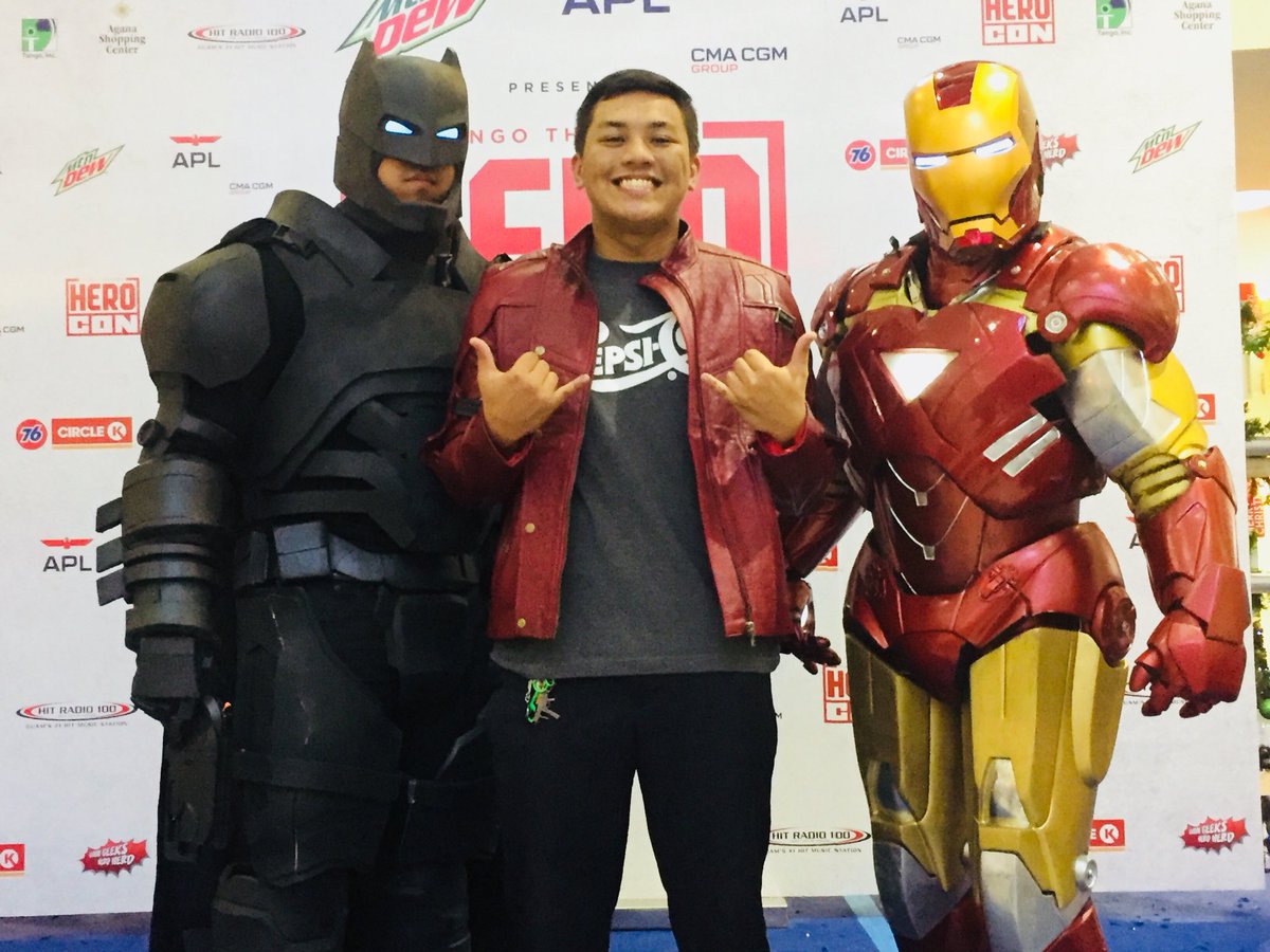 CrameSean's tweet photo. IDK boutchu, but my day was fucking  hella fun #HEROCON2017 https://t.co/xkK73Evwh9