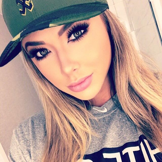 Anthi_Chr's tweet image. 