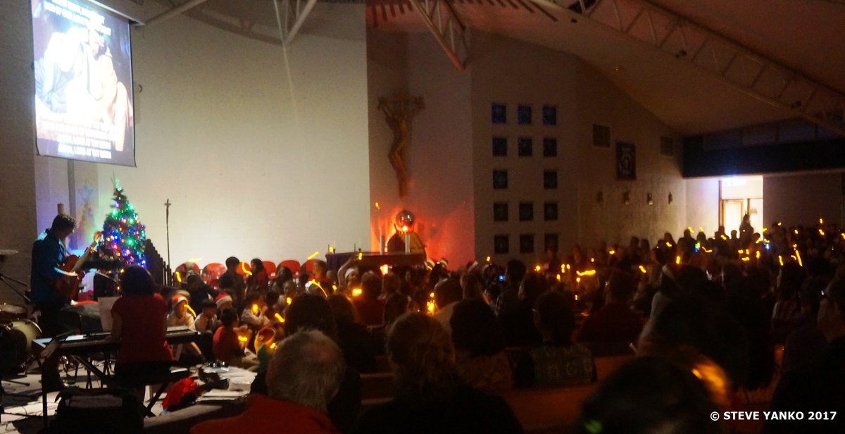 SteveYanko1's tweet photo. I love performing Christmas Carols. Bring on the festive season &amp;  the true spirit of Christmas! #SYMusic #christmas #ChristmasCarols https://t.co/tb8XIHGq0g