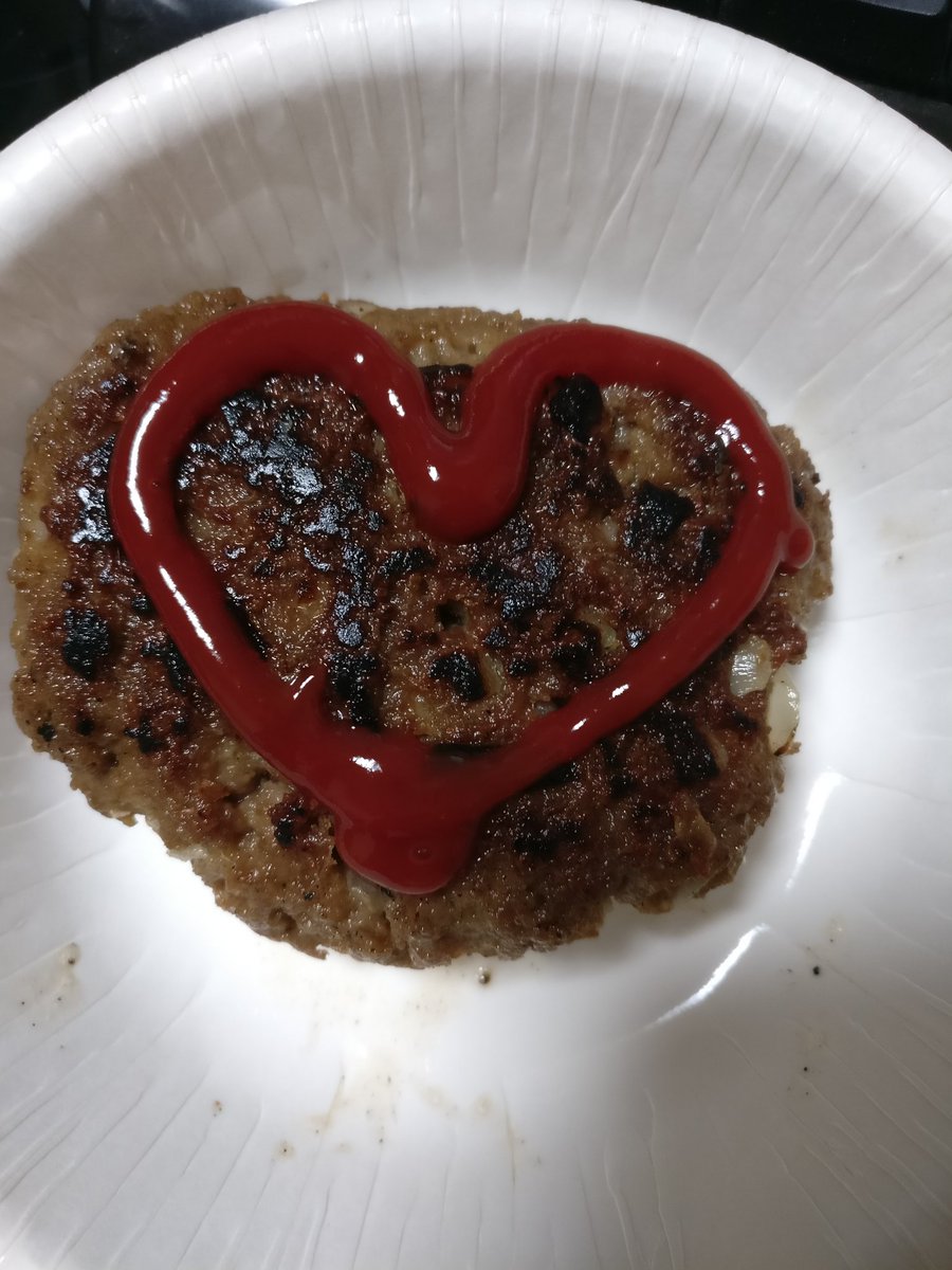 鬱先生 コネシマ作 ギュッと詰め込んだハンバーグ