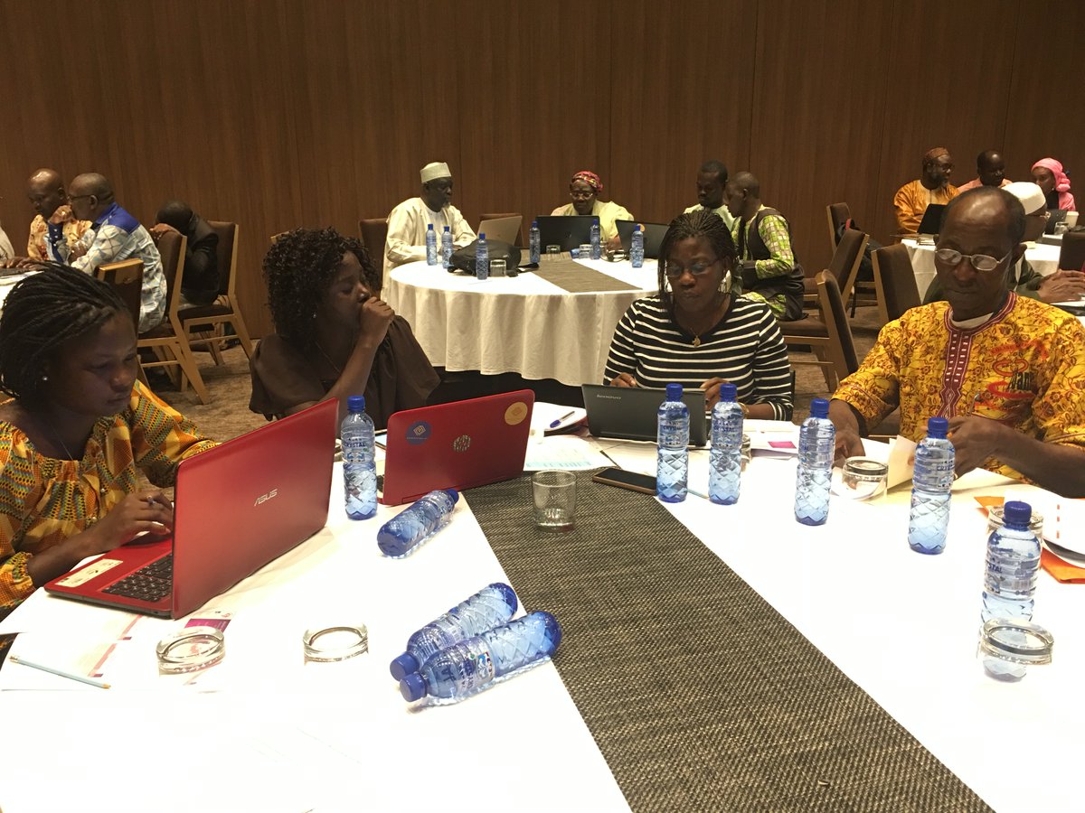 Travail de groupe de la coalition #OSCPF de la Côte d'Ivoire #AtelierInterPays <a href="/IntraHealth/">IntraHealth International</a> <a href="/POuagaPF/">Partenariat de Ouaga</a>