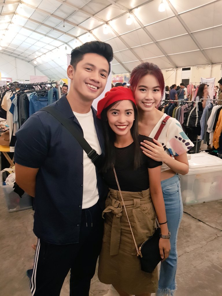 aihartmeiself's tweet photo. I am lucky to see these two at #BU14xWorldBazaar ❤❤❤ @davidguison @guerrerovina 🙈🙈🙈 https://t.co/mqvZtH3GGv