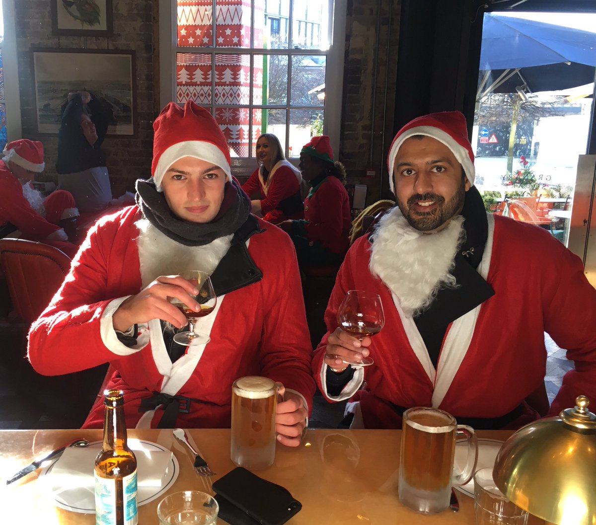 <a href="/northldnsanta/">northldnsanta</a> You stay classy #SantaCon2017