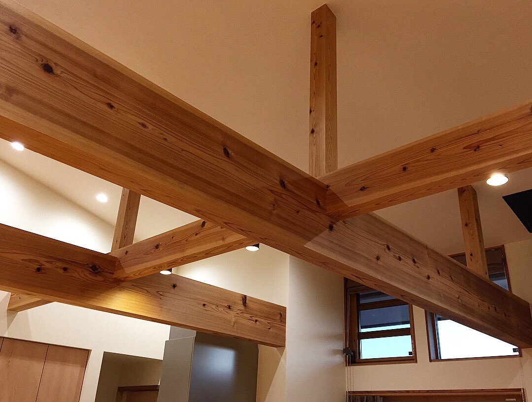 GakuArchitect's tweet photo. 見学会初日無事に終了です。
ご来場いただいた方々の反応が、そのまま私の励みになります！
明日10日17:00までやってます。

#キコリノイエ #見学会 #栃木県 #佐野市 #岳設計工房 #須賀工務店 #architct #design #home #house https://t.co/b9nSv50B7D