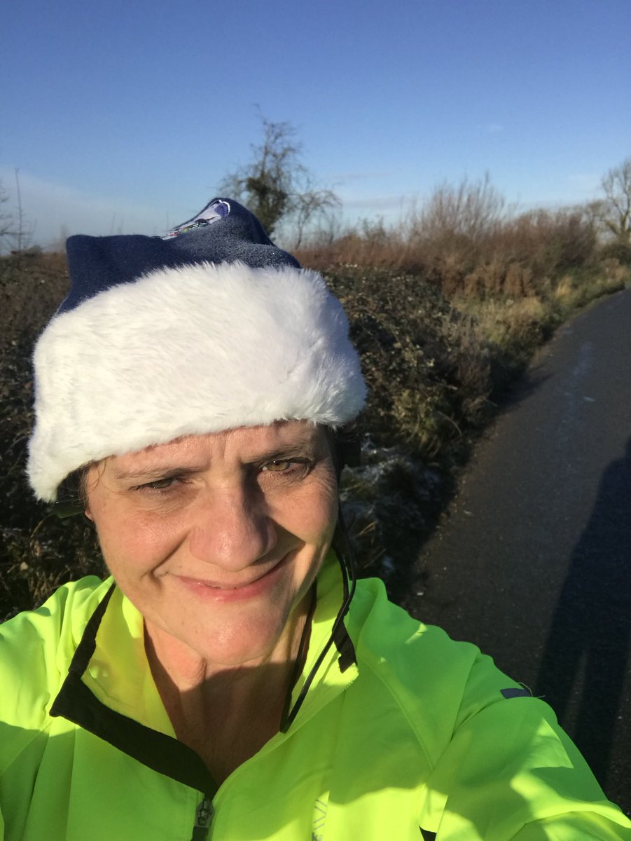 cotsmoreclass's tweet photo. Just ran 11.4km towards my @runup2christmas target so happy, beautiful day and longest distance ever! #RU2C #reallyhelps https://t.co/1NAteIIFsU