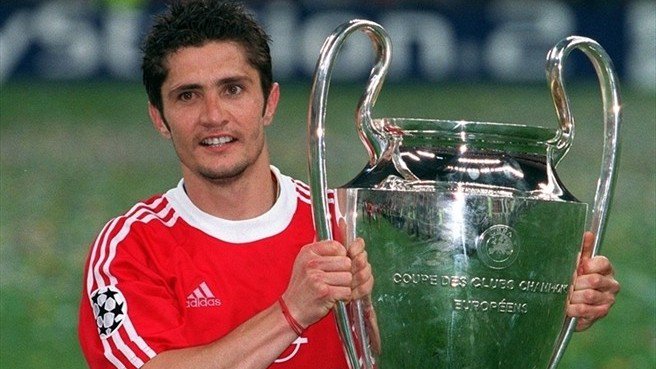 Happy 48th Birthday to FC Bayern legend Bixente Lizarazu! 