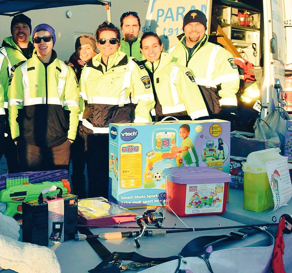 RenCtyParamedic's tweet photo. Need help getting in the Christmas Spirit? 
We can help. 
Join us today from 9am -6pm for the 7th Annual @RenCtyParamedic Toy &amp; Food Drive at Renfrew Walmart. Please support families in need this #holidayseason
#ParamedicToy&amp;FoodDrive https://t.co/drmvxyWTyK