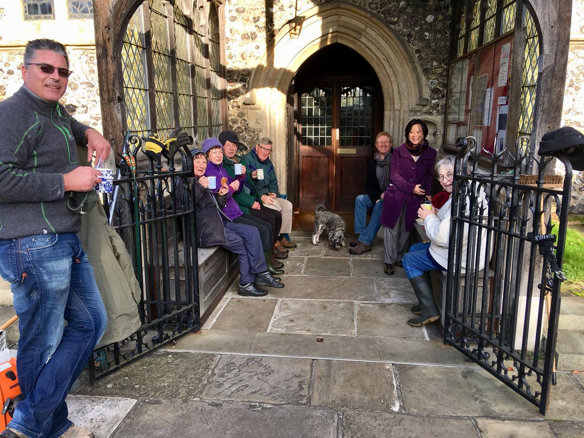 alan_mustoe's tweet photo. The monthly team keeping St Nicholas churchyard in good ‘nick’. You’re welcome to join us. No statement of faith necessary! First Sat in each month at 9am. https://t.co/qyTuc5InIN