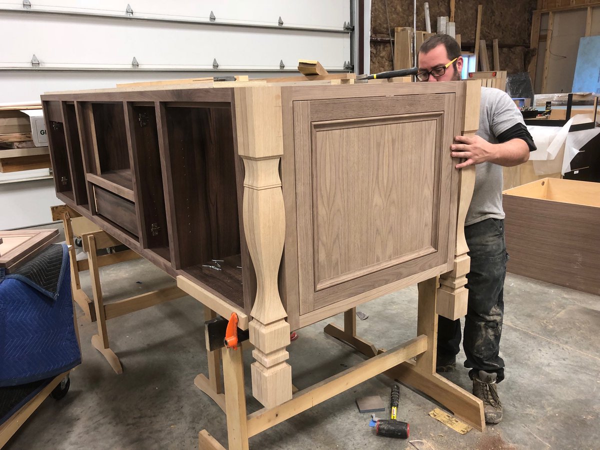 eedesigncenter's tweet photo. The shop is building a custom kitchen island with flush inset frame and panel doors that have a applied moulding. The white oak decorative legs were cut on our CNC. #earthelements #imagineletscreate #kitchenisland #whiteoak #woodworking https://t.co/qpPfuWX3rZ