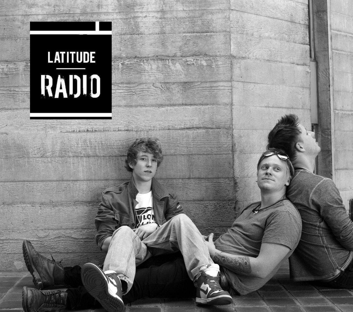 Big thank you to @MatteoDorrell of @LatitudeRadio for playing so many Brain Ape tracks on his show yesterday.

From our very first, to our very latest. It was great to retread the history that this band has had so far.

Photography by Gregory Hesse-Wagner