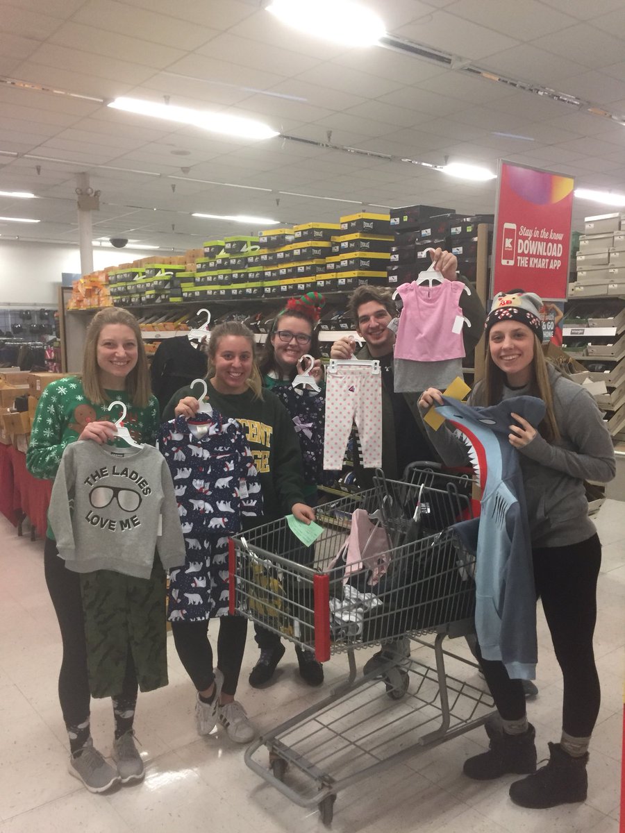SVC_ECE's tweet photo. Shopping for kids in the children’s bureau for this Christmas Season!! ❤️🎄 https://t.co/ett3DmSzgx