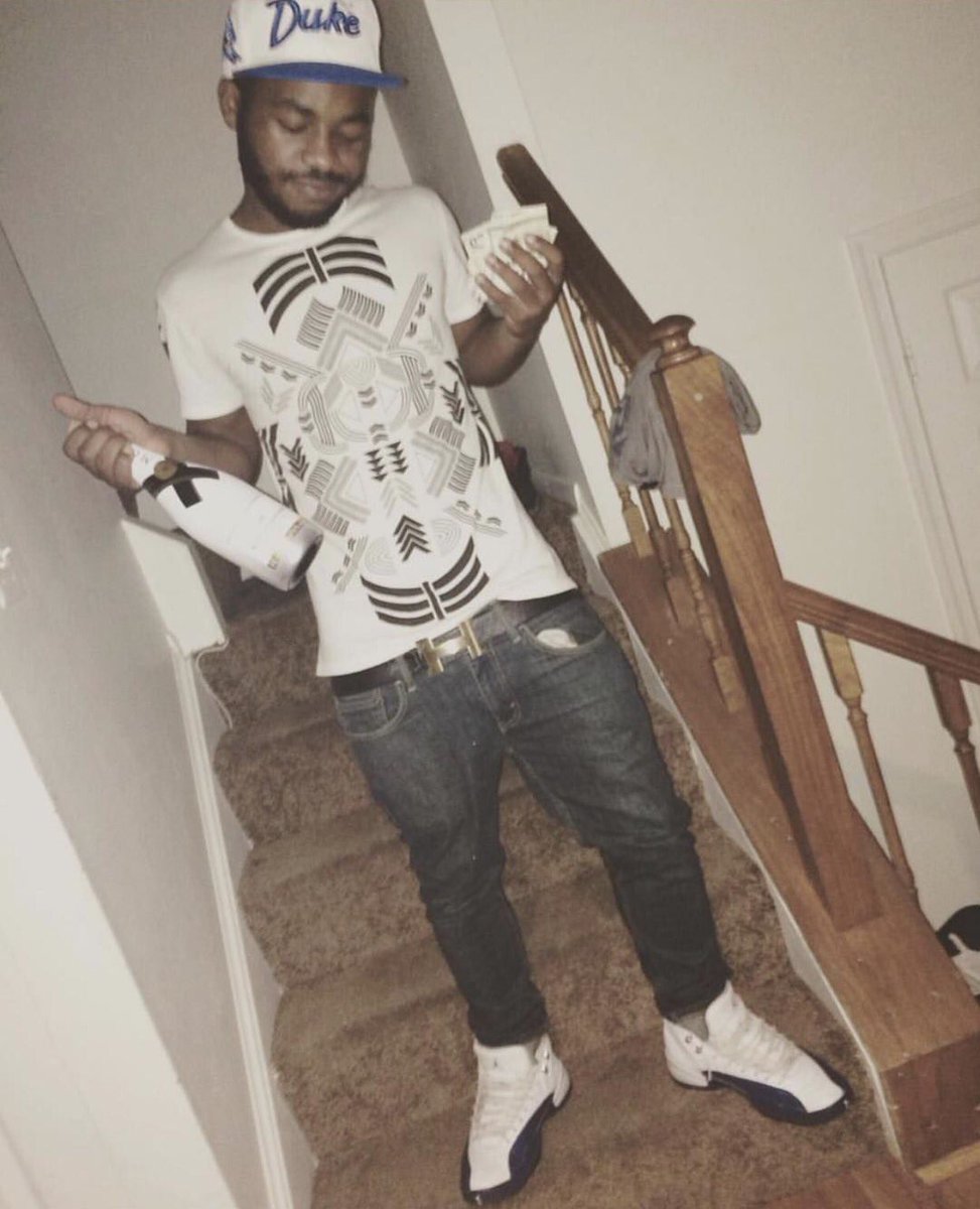 TRENDSETTERCj's tweet photo. Rest up big bro @Kidd_TBG swear we kicked I️t💯🤞🏾taught me some shit I️ won’t ever forget you told us look out for each other I️ won’t forget https://t.co/GU0j73cTXf