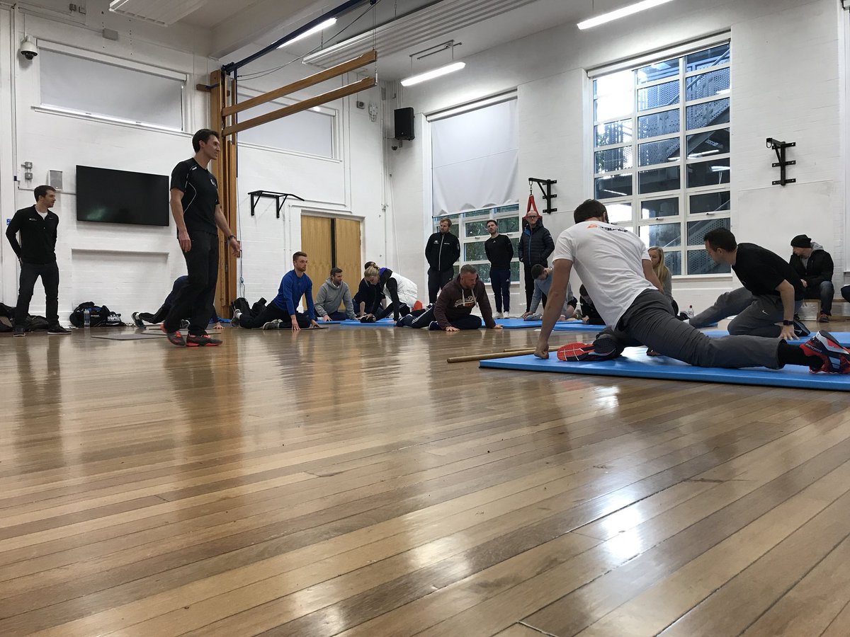 HGSuperMovers's tweet image. ‘Unlock the hips, unlock the power’

@DomJKing presentingnon developing rotational power, starting with mobility. 

#REConf17