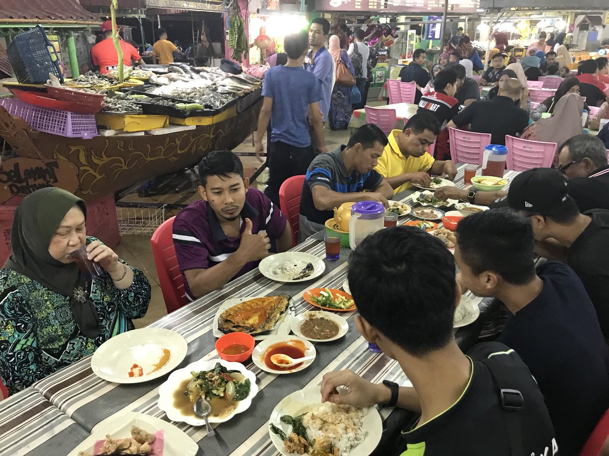 Jbsn Perlis On Twitter Tak Sah Kalau Datang Perlis Tak Singgah Makan Ikan Bakar Di Kuala Perlis Sedap Baq Hangggg Khairykj Lha Kbs Kpjbsn Mike Nakeneke Kamarolazlan Kbsmalaysia Jbsn Kbs Https T Co G7u68kstna