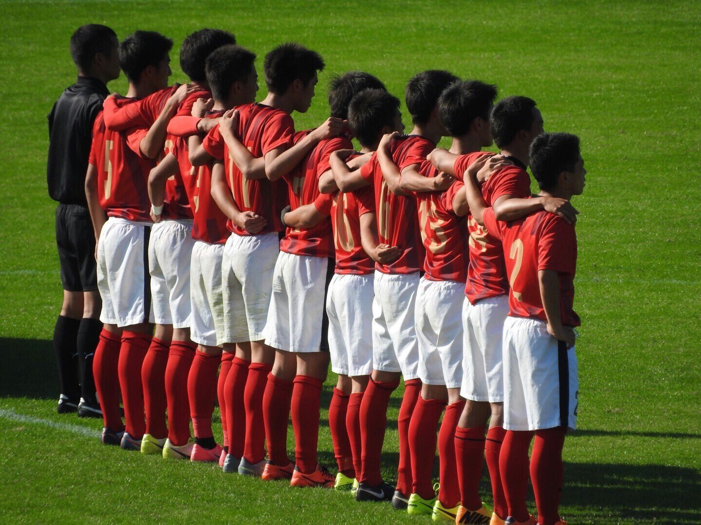 تويتر 野村 迅 على تويتر 今日で鹿実サッカー部を引退しました 3年間めっちゃサイコーの仲間とできてよかった みんなありがと T Co H1c6ivuvin