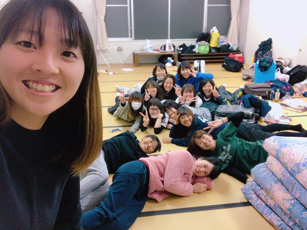 名古屋遠征1日目🌞
vs 南山B       6-2 ○
vs 東京農業  2-7 ●
vs 信州至学館 3-4 ●
vs 共立女子   1-5  ●
明日も試合があるので
今日見つけた課題や反省を改善して１つでも多くの勝利を掴みたいと思います🔥💪💪
今日はゆっくり休んで明日に備えましょう！ナイファイ！👊
#おり#ちい