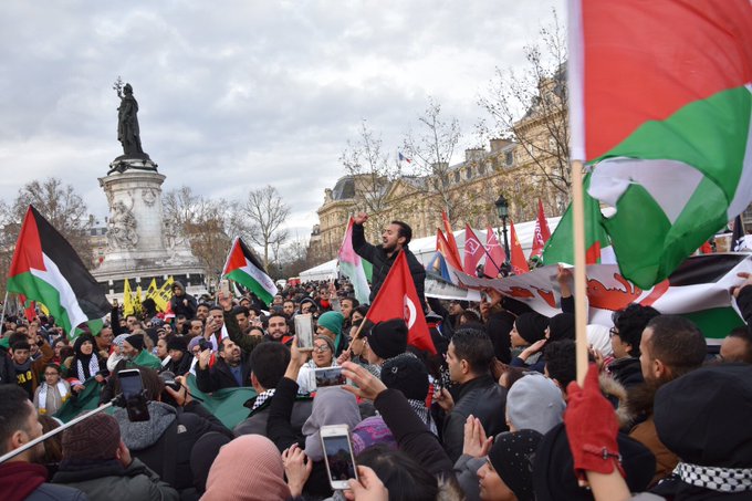 Voir l'image sur Twitter Voir l'image sur Twitter